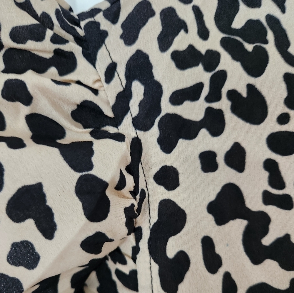 Leopard Print Ruffle Trim Blouse - Picture 9 of 10